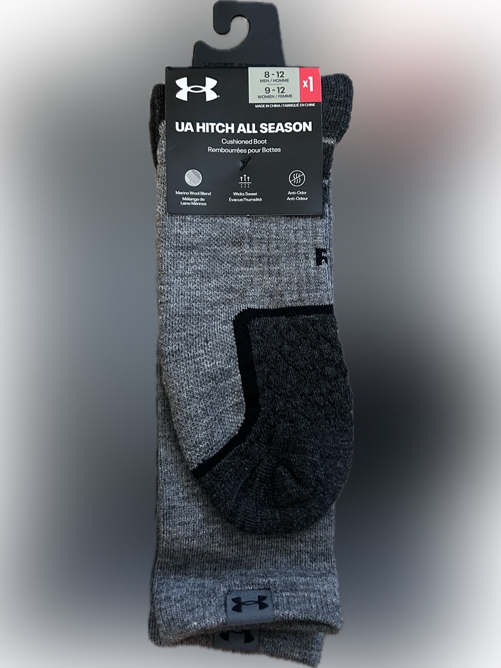 Under Armour Men’s Gray & Black Hitch All Season Cushioned Socks Size 8-12